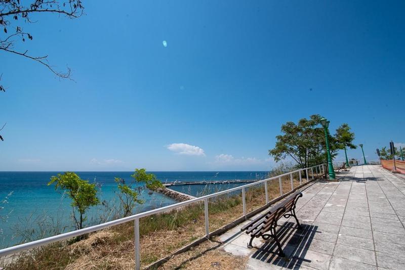 Grcka Reni Greece Beach Penthaus 3 Nea Kallikrateia Luaran gambar